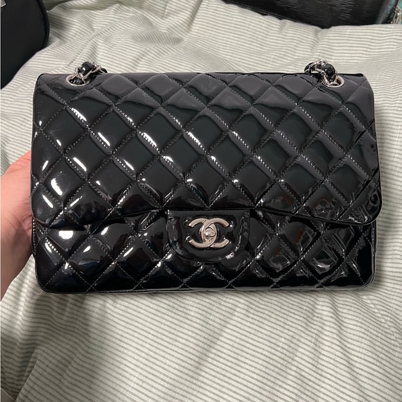 Sold - Large Classic Flap - Picture 1 of 8